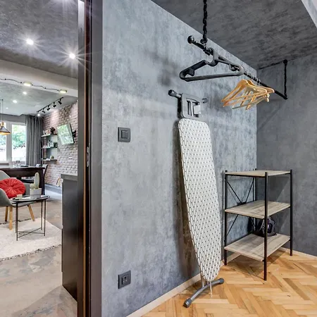 Appartamento Sophisticated 2bdrm 2bath And Billiard Sofia