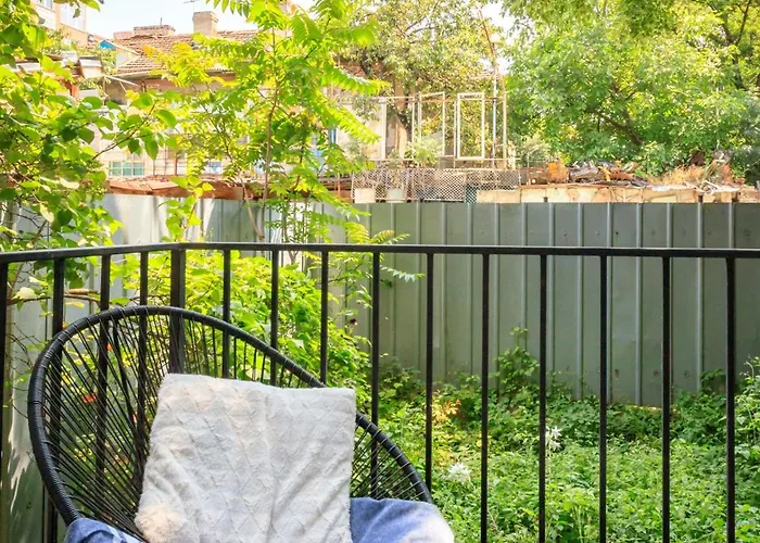 Sophisticated 2bdrm 2bath And Billiard Lejlighed *