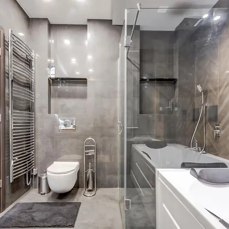 Apartman Sophisticated 2bdrm 2bath And Billiard Szófia